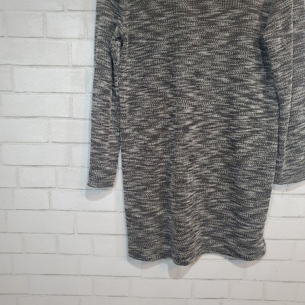 Foreign Exchange sweater - Picture 14 of 15